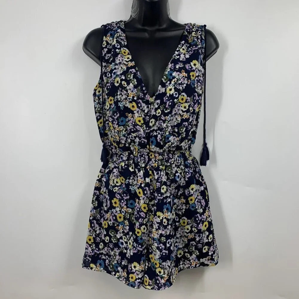 Cupcakes and‎ Cashmere Women's Meadow Short Sleeve Short Romper Size XS NWT